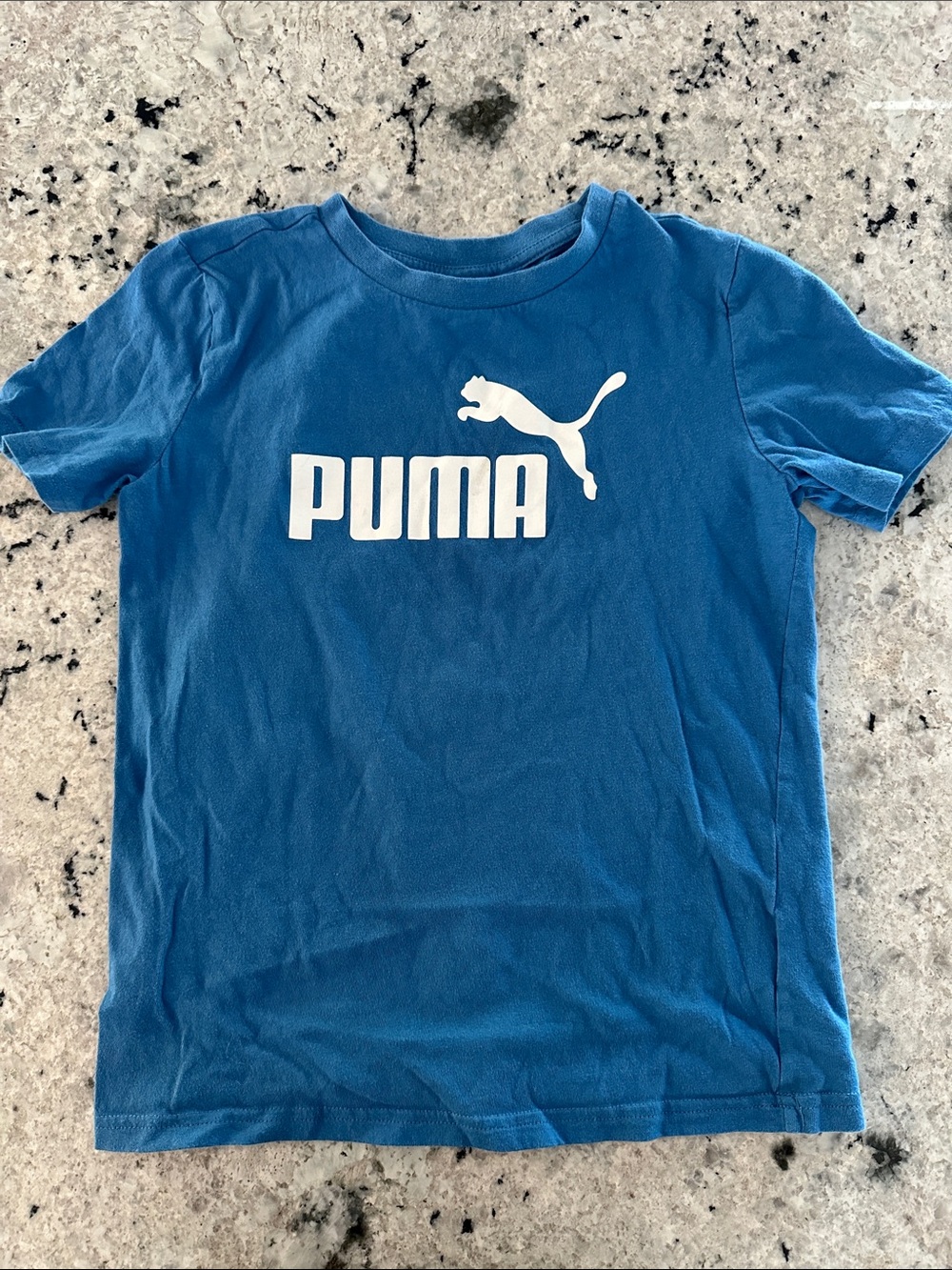 Puma boys tee size small blue